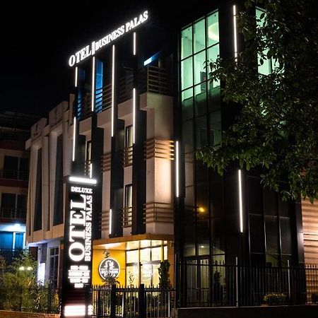 Business Palas Otel Коджаели Екстериор снимка